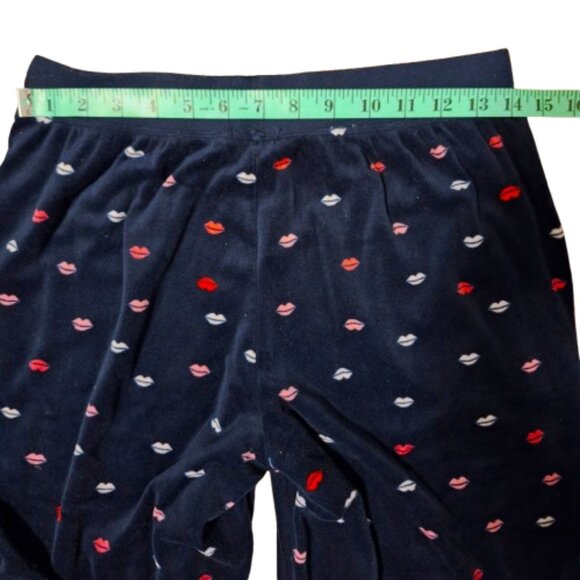 Kate Spade Lips Fleece Pajamas - Picture 10 of 10